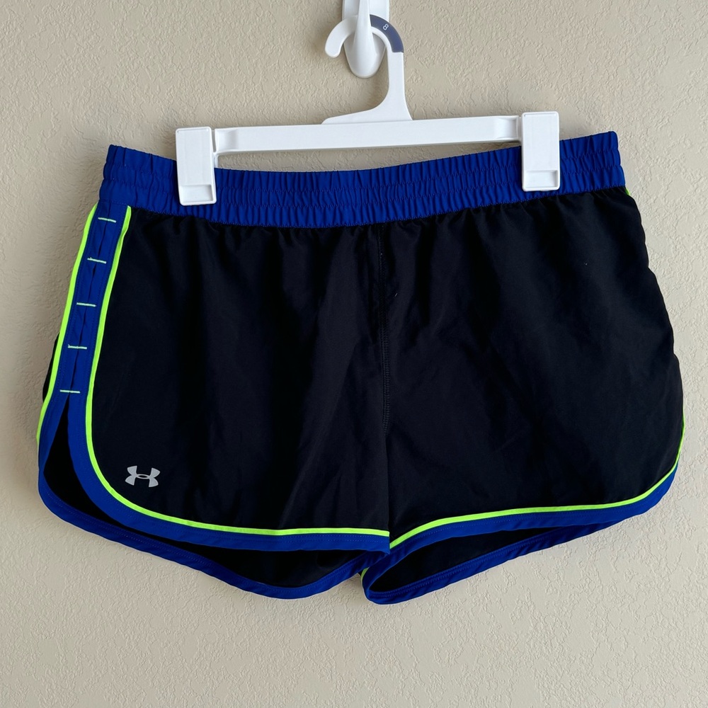 Under Armour Women’s Black, Blue, and Green Athletic Shorts Size Medium